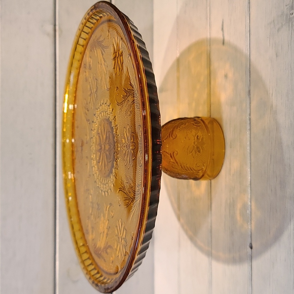 Vintage 1970s Tiara Amber Indiana Glass Serving tray and pedestal glass set - Picture 8 of 8